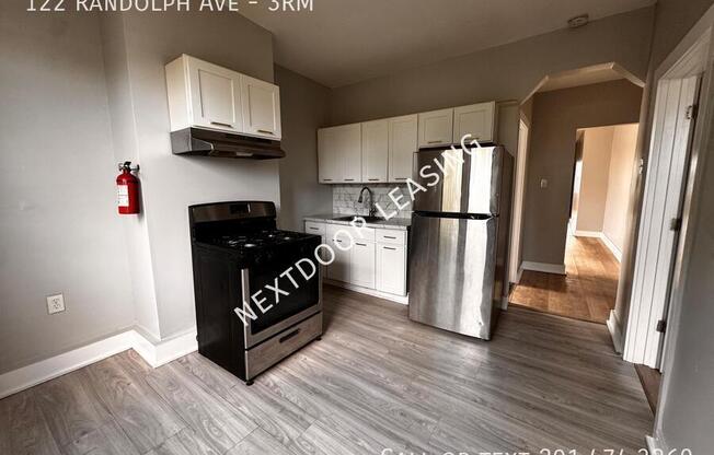 122 Randolph ave 2R