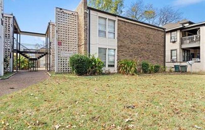 151 North Belvedere Boulevard