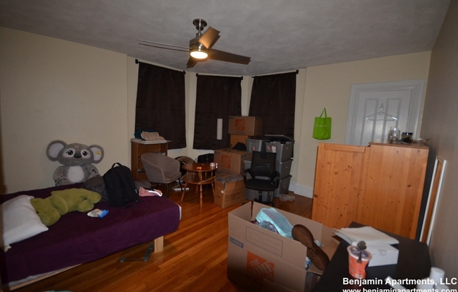 2 beds, 1 bath, 1,200 sqft, $3,150, Unit 2