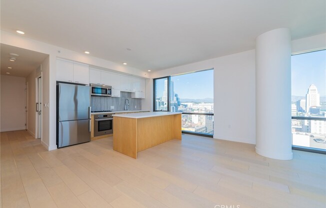 2 beds, 2 baths, 1,039 sqft, $3,700, Unit 1803