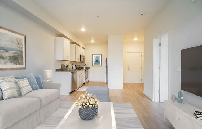 1 bed, 1 bath, 655 sqft, $1,395, Unit 313