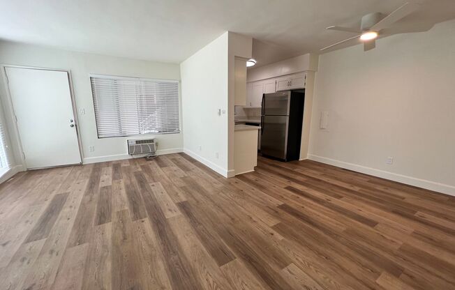 1 bed, 1 bath, 650 sqft, $2,395, Unit A