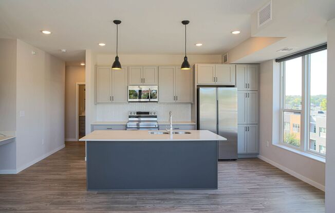 2 beds, 2 baths, 1,108 sqft, $2,350, Unit 505