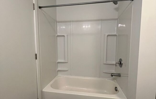 Studio, 1 bath, 625 sqft, $1,450, Unit 603