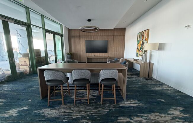 2 beds, 2.5 baths, $4,500, Unit UNIT 1706