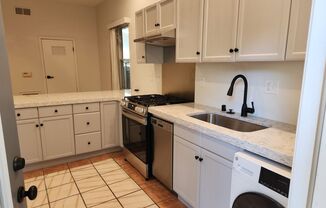 2 beds, 1 bath, $2,150