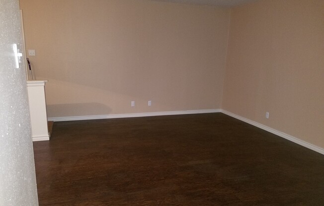 1 bed, 1 bath, 714 sqft, $840, Unit *604