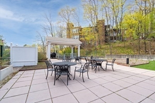 1 bed, 1 bath, 750 sqft, $3,150, Unit 1009