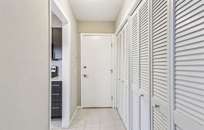 2 beds, 1 bath, 1,100 sqft, $1,995, Unit 3111-4