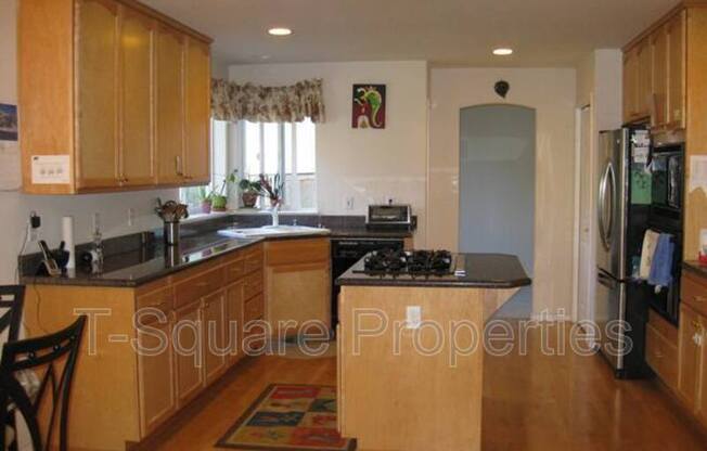534 234th Pl NE