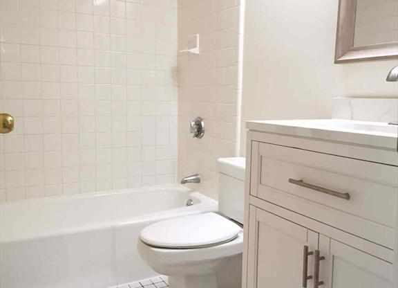 2 beds, 2 baths, 1,020 sqft, $4,200, Unit 302