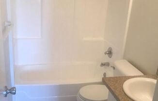 Studio, 1 bath, 400 sqft, $1,825, Unit 01