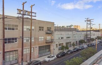 500 Molino St Apt 113