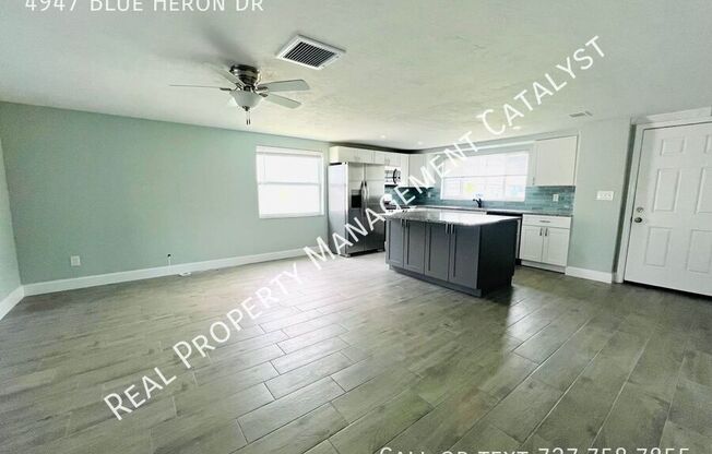 4947 BLUE HERON DR