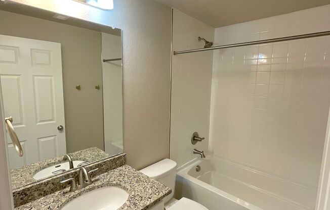 3 beds, 2.5 baths, $2,550