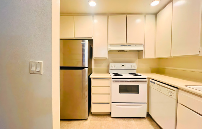 1 bed, 1 bath, 908 sqft, $2,350, Unit 508