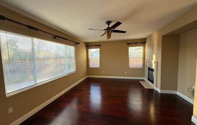 3965 Collins St - Bridgeway Lakes 95691