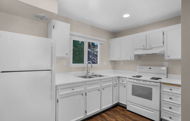 Studio, 1 bath, 395 sqft, $1,845, Unit 49-202