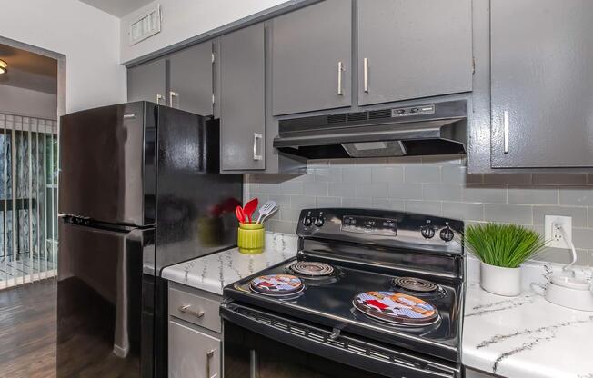 1 bed, 1 bath, 690 sqft, $1,189