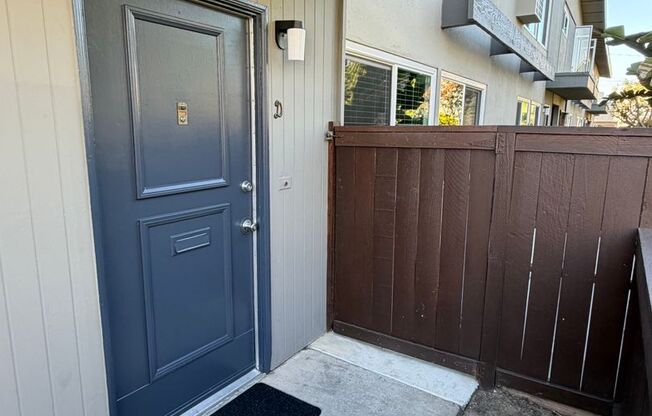 2 beds, 1 bath, 802 sqft, $2,645, Unit 6650-D