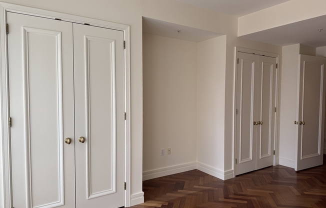 1 bed, 1.5 baths, 803 sqft, $4,750, Unit 19A