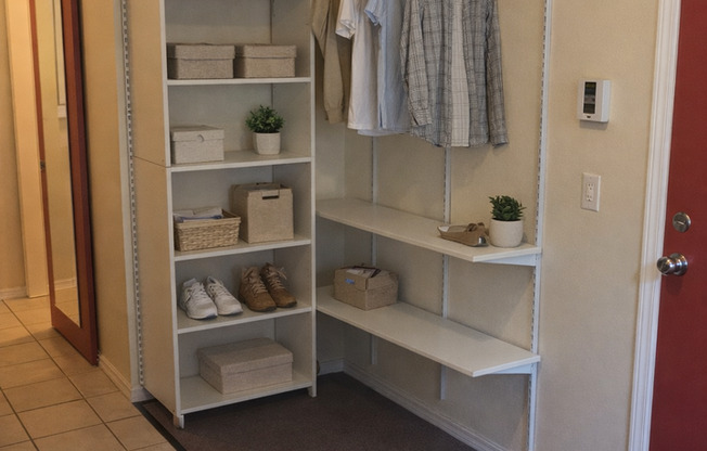 Studio, 1 bath, 176 sqft, $990, Unit C-3