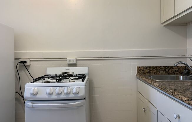 Studio, 1 bath, 400 sqft, $1,495, Unit 945 Larkin Street #11