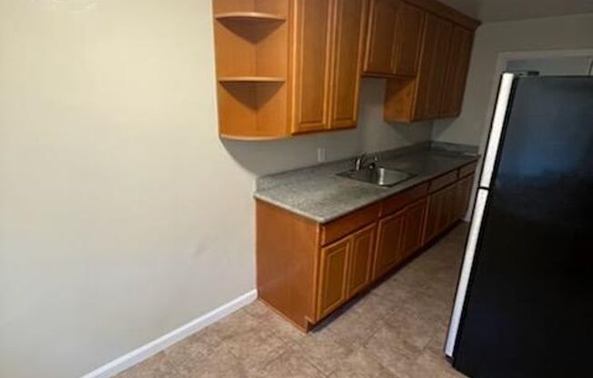 095 - 545 S 11th St