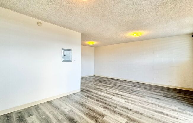 2 beds, 1 bath, $1,700