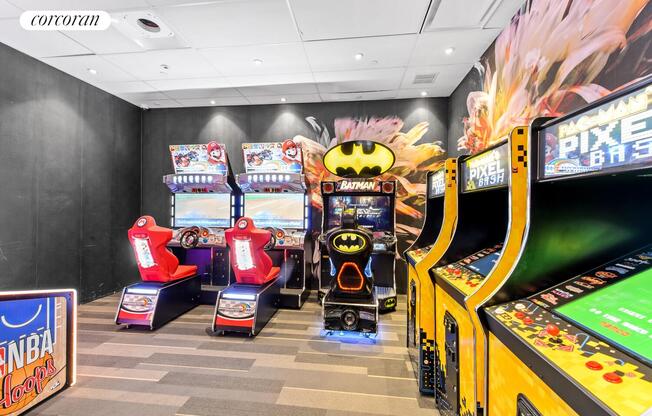 3 beds, 2 baths, $5,629, Unit 650