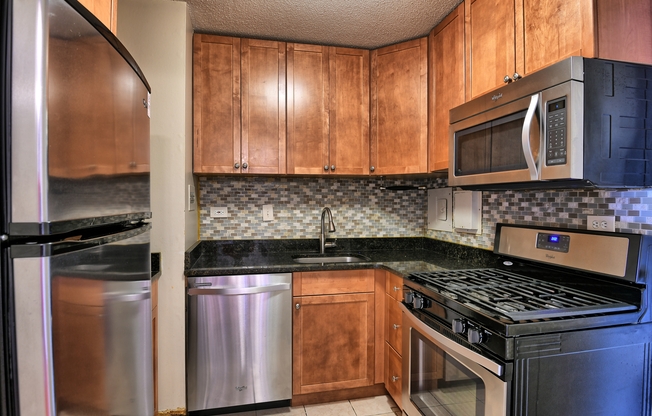 2030 N ADAMS ST #606