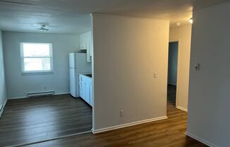 2 beds, 1 bath, 650 sqft, $800, Unit Apt 26