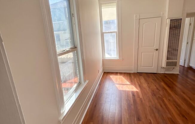 70 N 10th St