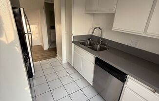 1 bed, 1 bath, 900 sqft, $2,795, Unit 205