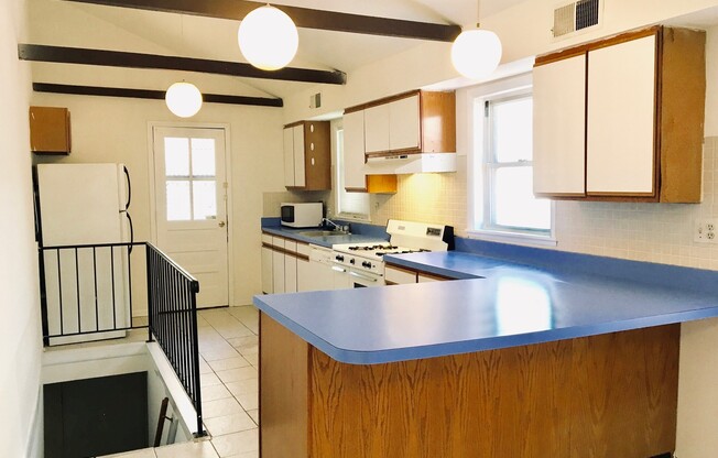 For Rent: Modern Urban Living at 1020 Light St,