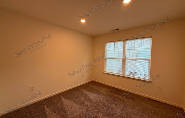 2 beds, 1.5 baths, 960 sqft, $1,299, Unit T