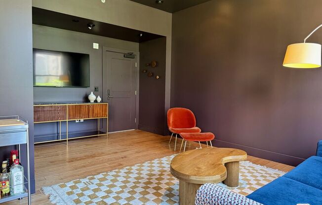 1 bed, 1 bath, 810 sqft, $2,500, Unit 301