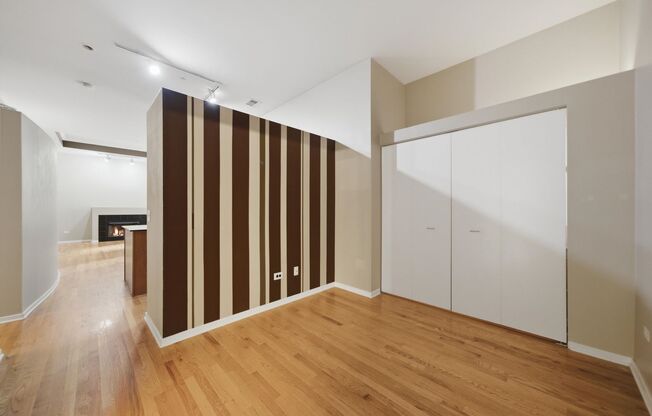 2 beds, 2 baths, $3,100, Unit 506