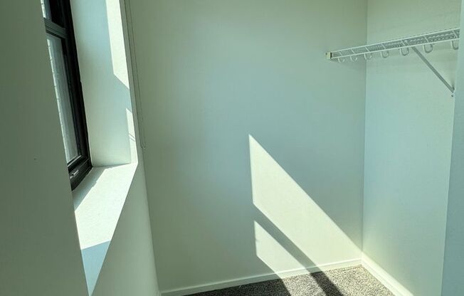 2 beds, 2 baths, 901 sqft, $1,495, Unit 701