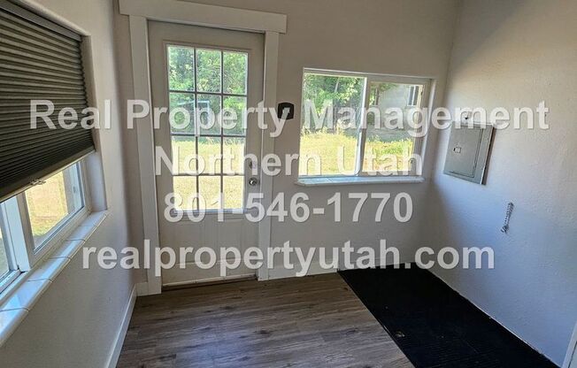 3 beds, 1 bath, $1,950