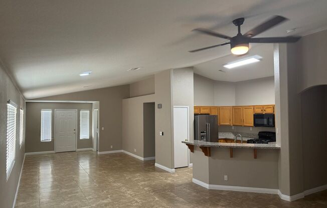 Single Story, 3BR, 2CRG