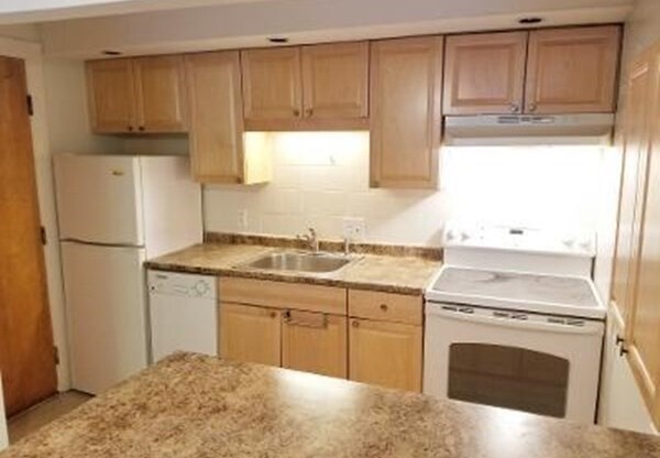 9 COMMONWEALTH CT