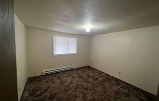 2 beds, 1 bath, 850 sqft, $1,150, Unit 4