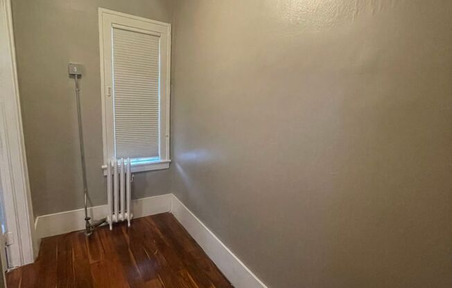 1 bed, 1 bath, 500 sqft, $995, Unit 2