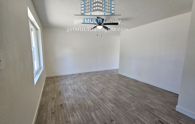2535 W MISSOURI AVE