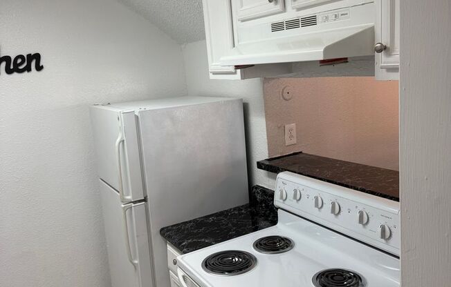 1 bed, 1 bath, 785 sqft, $1,120, Unit 1643