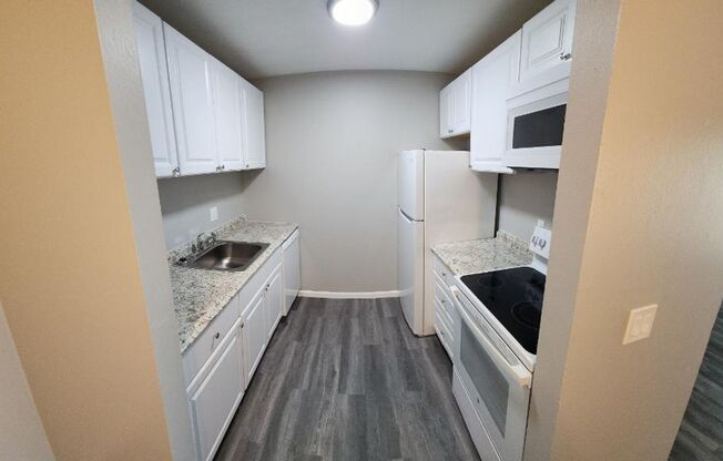 1 bed, 1 bath, 740 sqft, $1,275