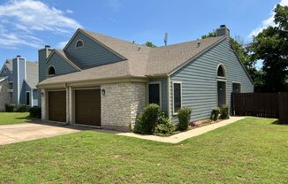2 beds, 2 baths, 989 sqft, $1,725, Unit 11628B