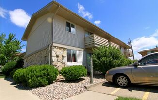 Tudor Oaks Apartments