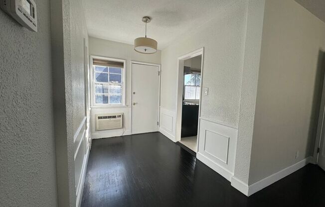 1325 HIGHLAND AVE